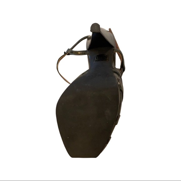 Miu Miu Green Patent Leather Strappy Heels - Picture 5 of 5